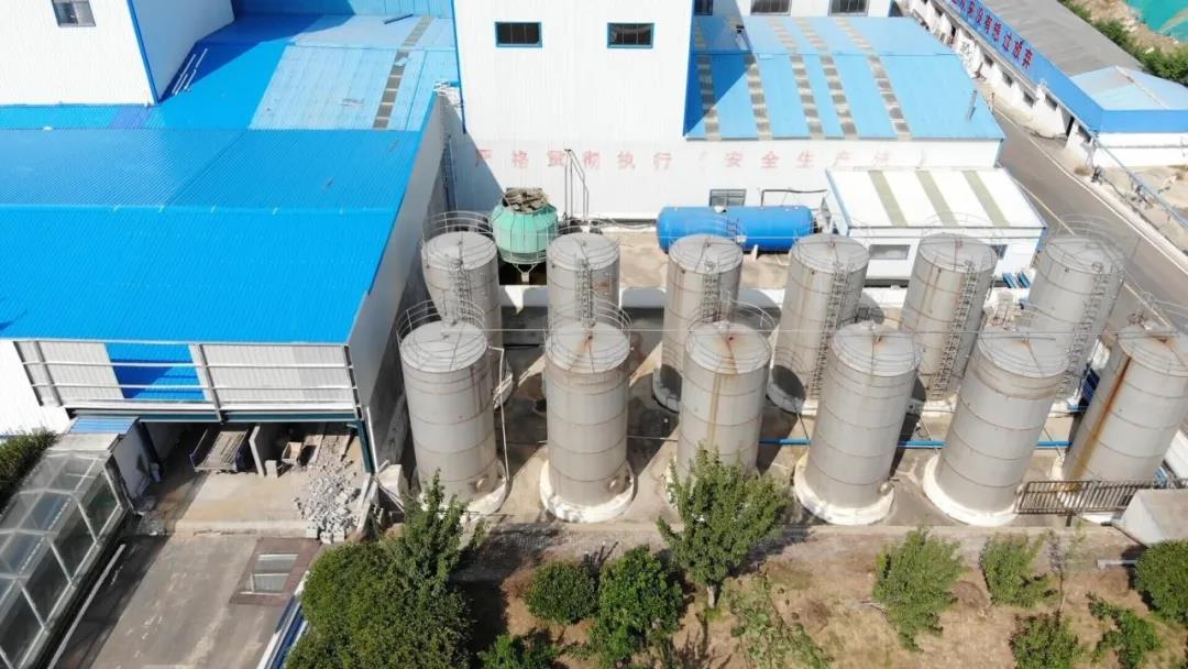 Liangyou Co.、Ltd。の酸性化剤生産ラインの粉末工学プロジェクトが成功裏に承認されました